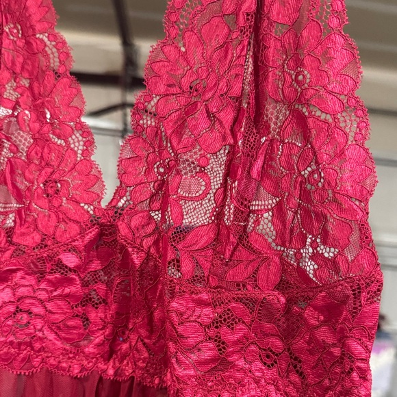 Nwt Lace Red Lingerie with lace underwear - Picture 4 of 6